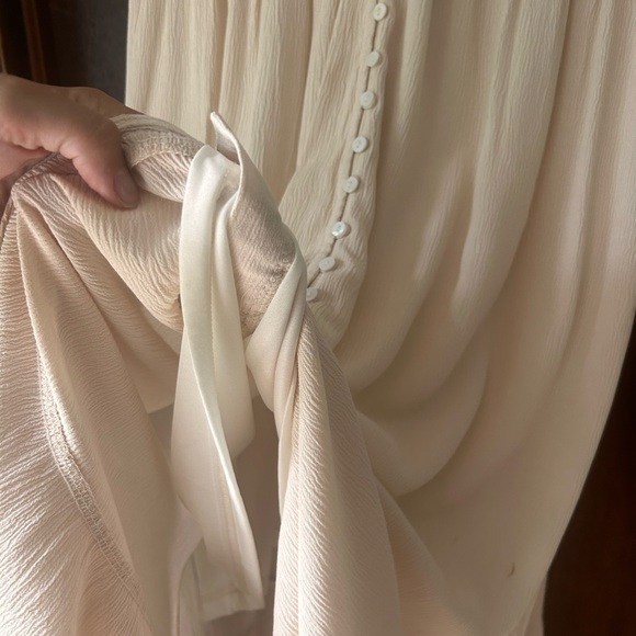 Beautiful Cream Dress - Picture 2 of 5